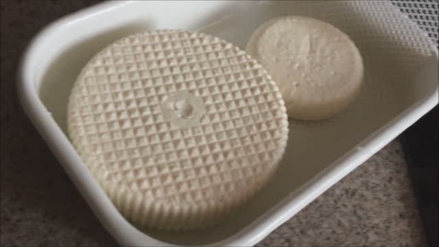 Сыр Робиола в домашних условиях. Быстрый свежий сыр с недельным созреванием смотреть онлайн