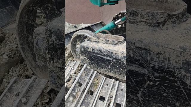 что делать если слетела гусеница как её обратно на место поставить и натянуть смотреть онлайн