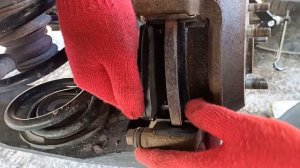 Замена тормозных колодок на KIA Sorento 2012 своими руками