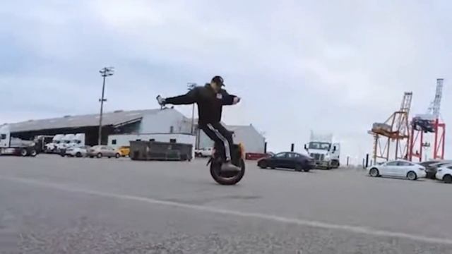 Inmotion V13 Challenger ⚡️ First Impressions смотреть онлайн