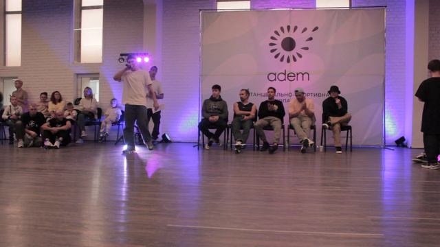 Breaking 1vs1 начинающие с сентября 2022, Final, "ALL OPTION" BREAK DANCE BATTLE, October 2023 смотреть онлайн