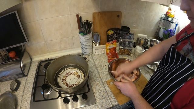 Копченые куриные крылья без коптильни на кухне смотреть онлайн