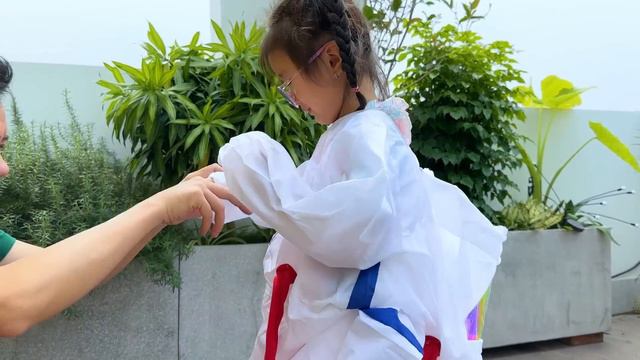 Cam Cam trở thành phi hành gia, giúp đỡ người ngoài hành tinh bảo vệ trái đất - Cam Cam TV смотреть онлайн