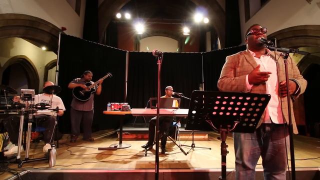 Stay With Me (Gospel version) - Roger Samuels смотреть онлайн