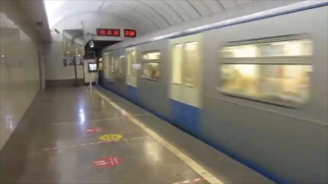 Звуки отправлений поездов московского метро смотреть онлайн