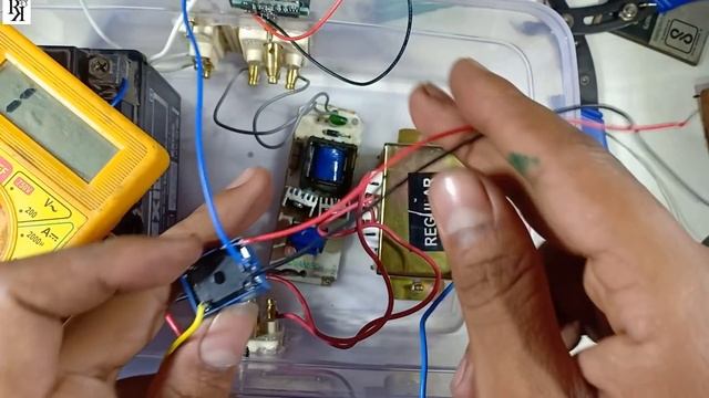 make simple 12v dc to 220v ac inverter|build inverter with bike battery|Inverter and Battery Charge смотреть онлайн