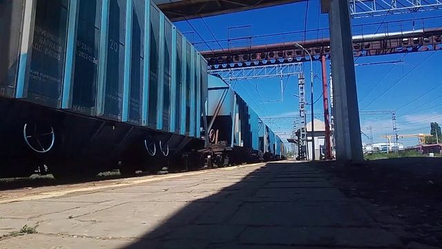 3 в 1 и приветливая бригада на станции Саратов 2 [ПРИВ.ЖД] смотреть онлайн