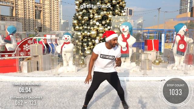Christmas Combat Walking Workout | 2000 steps | Family friendly workout смотреть онлайн
