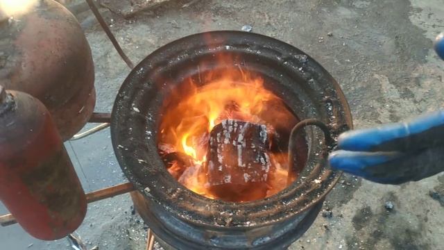 Burning water !!!Вода горит как топливо!!! 4 литра воды 2литра отработки горит 2часа. смотреть онлайн