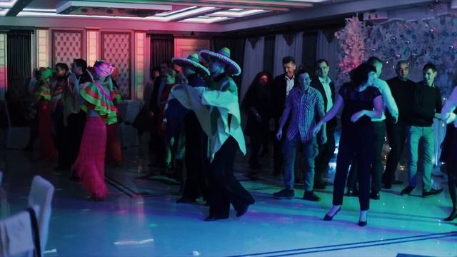 Новогодний корпоратив. смотреть онлайн