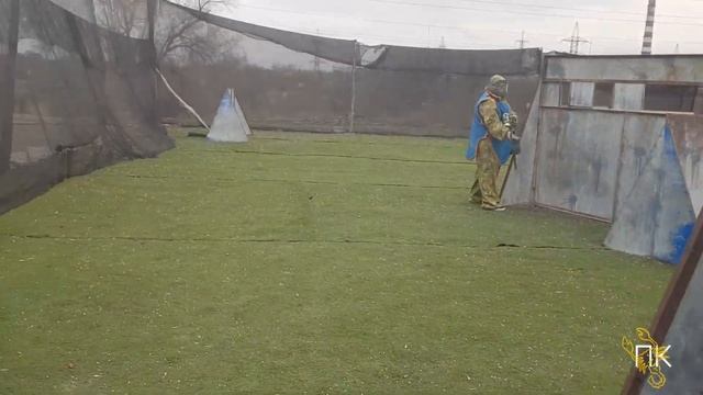 как девушки играют в #пейнтбол смотреть онлайн