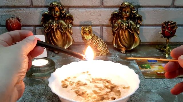 Что происходит у вас за спиной. Гадание на воске. смотреть онлайн