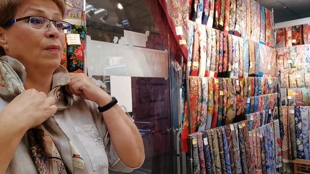 Беж на беже. Павловопосадские платки в Минске смотреть онлайн