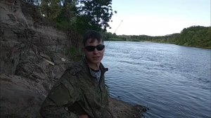 ловля карася на течении на донки с фидерными оснастками, ночной одиночный поход