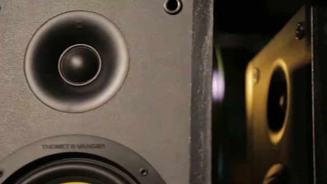Thonet & Vander Kurbis Video Ads смотреть онлайн