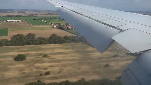 Посадка самолета в аэропорту Рима смотреть онлайн