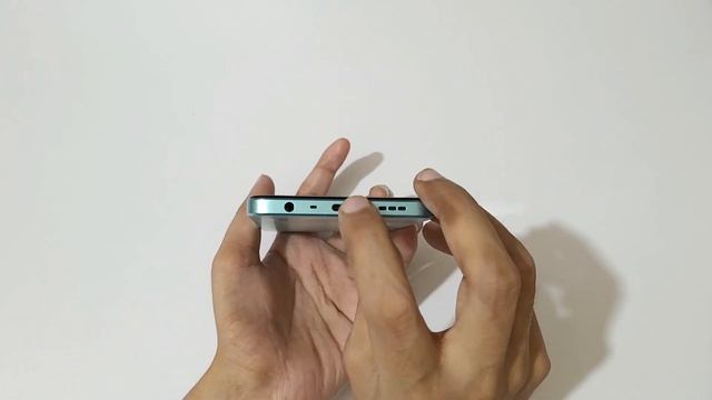 OPPO A78 4G Unboxing - 50MP Dual Rear Camera + 90Hz AMOLED Display & Great Looks ??? смотреть онлайн