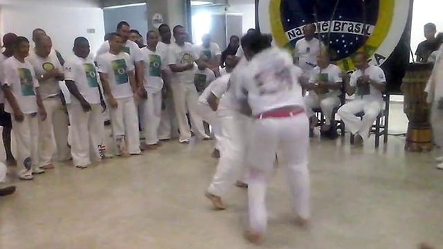 BATIZADO DO CAPOEIRA WESLEY CHAULIIM 6° corda!! смотреть онлайн