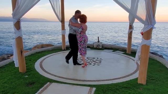 Tango by the sea at sunrise смотреть онлайн