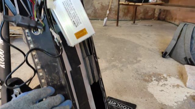 Замена заднего тормозного диска на электросамокате Kugoo m4 Redmi note 9 pro video test смотреть онлайн