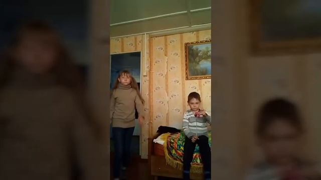 ТИПЫ ЛЮДЕЙ КОГДА ИМ КУПИЛИ СПИННЕР | ИЛИ НЕТ смотреть онлайн