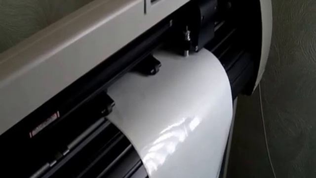 Интересно. Светонакопительная пленка. Порезка станком смотреть онлайн