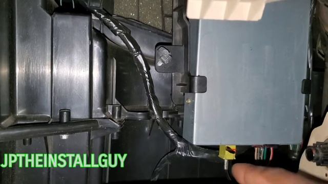 WHERE is the factory xm antenna and HOW to use it with aftermarket radio for SIRIUS XM смотреть онлайн