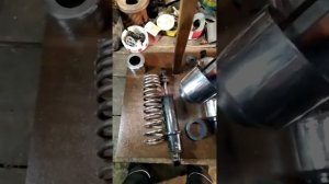 ремонт задних амортизаторов Кавасаки вулкан 1500