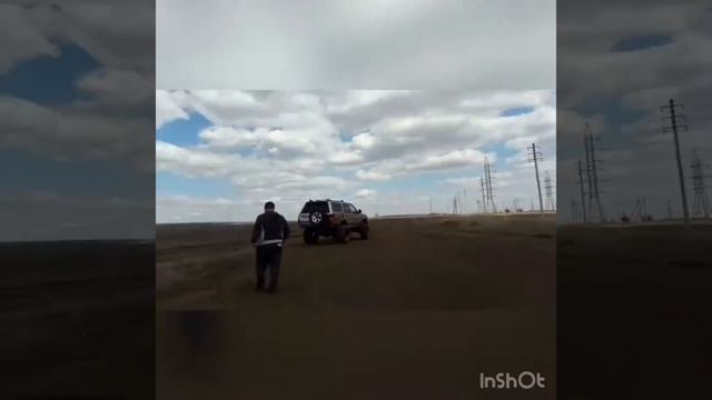 Грязевая резина Maxxis mudzilla lt 35 в грязи смотреть онлайн