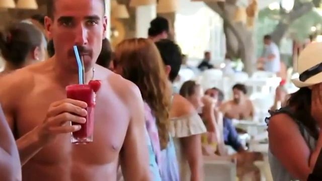 FABER VILLAGE 100% SUMMER смотреть онлайн