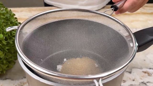 Hai Latte E Un Po' Di Farina? Prepara Questo Dolce Buonissimo! Senza Forno E Gelatina!