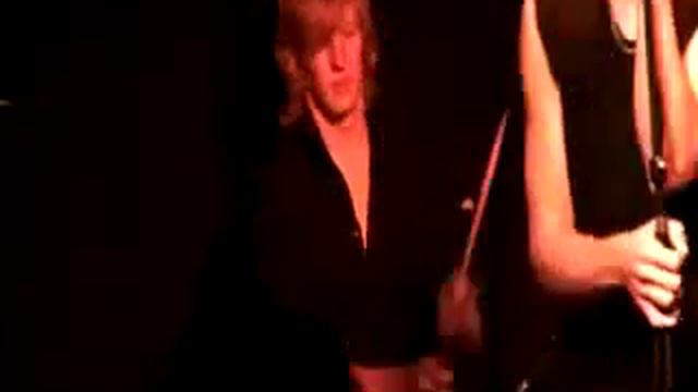 Daggers - Private Life смотреть онлайн