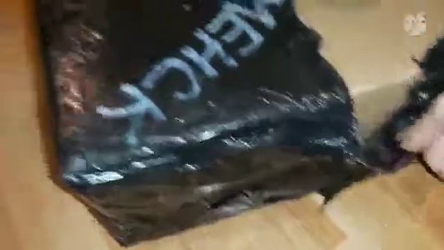 ПОСЫЛКА ИЗ УРАЛ-КУЛЬТУР (РАСПОКОВКА) смотреть онлайн