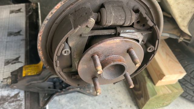 Chevy Cobalt Wheel bearing and hub assembly replacement (2009) смотреть онлайн