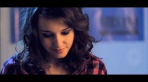 Junior Caldera ft. Sophie Ellis Bextor - Can't fight this feeling (Official video )