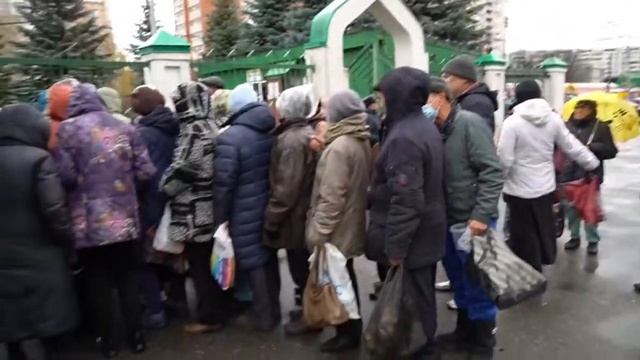 Наш пункт выдачи горячего питания на ул. Фучика 52 #ПриютЧеловека смотреть онлайн