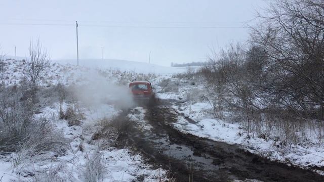 Нива 1.6 (215/65/16 Бел-217) смотреть онлайн