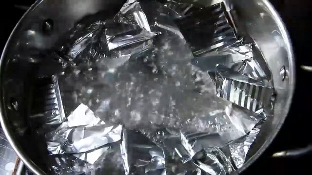 ಈ ರೀತಿ ಬೆಳ್ಳಿ ವಸ್ತುಗಳನ್ನು ಹೊಸದಾಗಿ ಹೊಳೆಯುವಂತೆ ಮಾಡಿ | how to clean silver items at home in Kannada смотреть онлайн