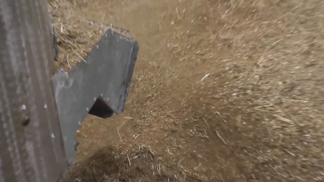 Дробилка кроличьей и козьей подстилки и дробление соломы для мульчи смотреть онлайн