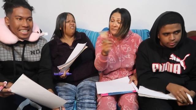 I Took My Family Back To School To See Who's The Smartest смотреть онлайн