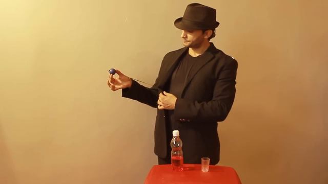 تعلم العاب الخفة # 376 magic trick revealed ... disappearance смотреть онлайн