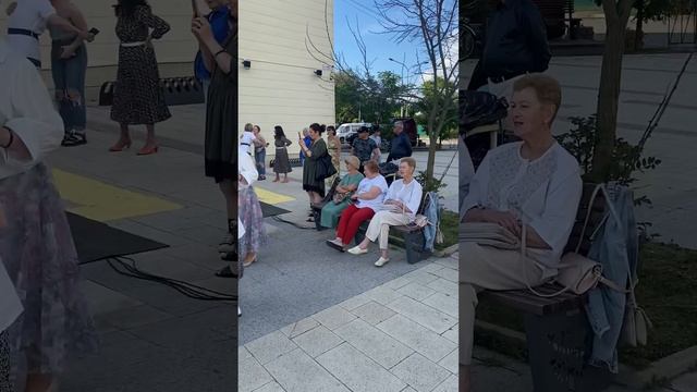 Рузские пенсионеры танцевали на открытой площадке смотреть онлайн