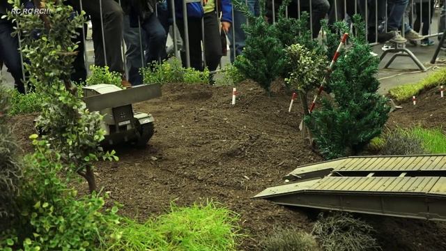 AMAZING RC MODEL BRIDGE LAYER TANK M48 PATTON AVLB IN ACTION! RC MILITARY VEHICL смотреть онлайн