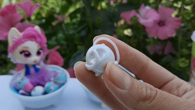 Кошечки Сюрпризы в Стаканах из под Кофе | Kitten Catfe Purrista | Распаковка на Природе смотреть онлайн