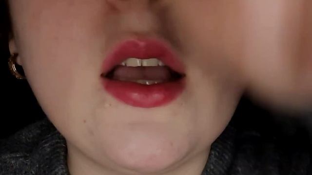 АСМР Массаж лица/Массажист/Тихий голос/Движения рук/Ролевая игра/Персональное внимание смотреть онлайн