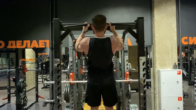 Подтягивания на перекладине параллельным узким хватом смотреть онлайн