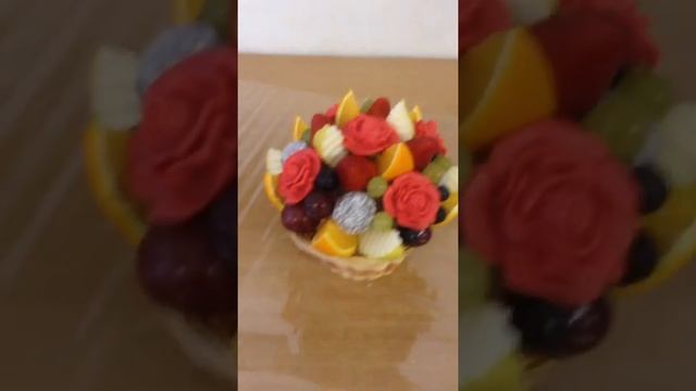 Фруктовый букет с розами из марципана смотреть онлайн