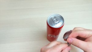 Как открыть банку с колой