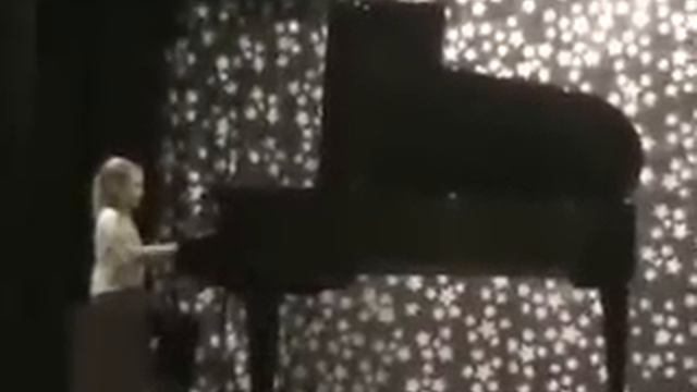 Nicole Hanekom's Piano performance of Gypsy Dance - Tygerberg Eisteddfod 2009 смотреть онлайн