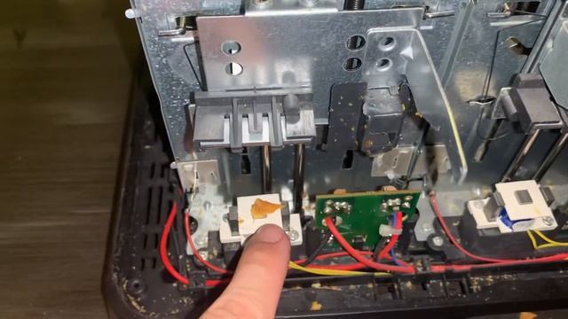 Quickly Fix Toaster that Won’t Stay Down смотреть онлайн